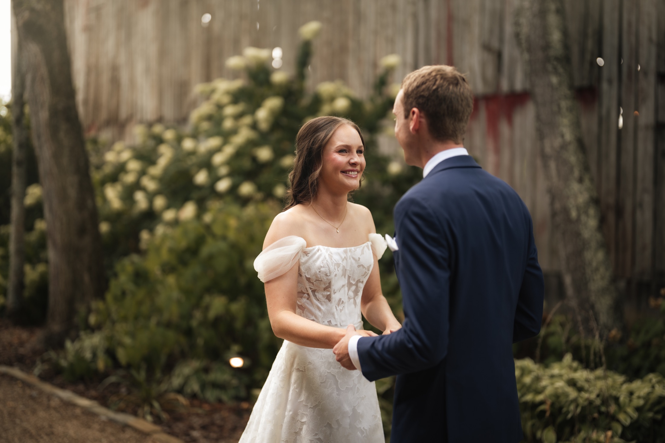 Katie and Zach seeing each other during their first look